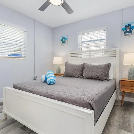 Stylish Villa W/ Pool, Beach Access & Pet-Friendly